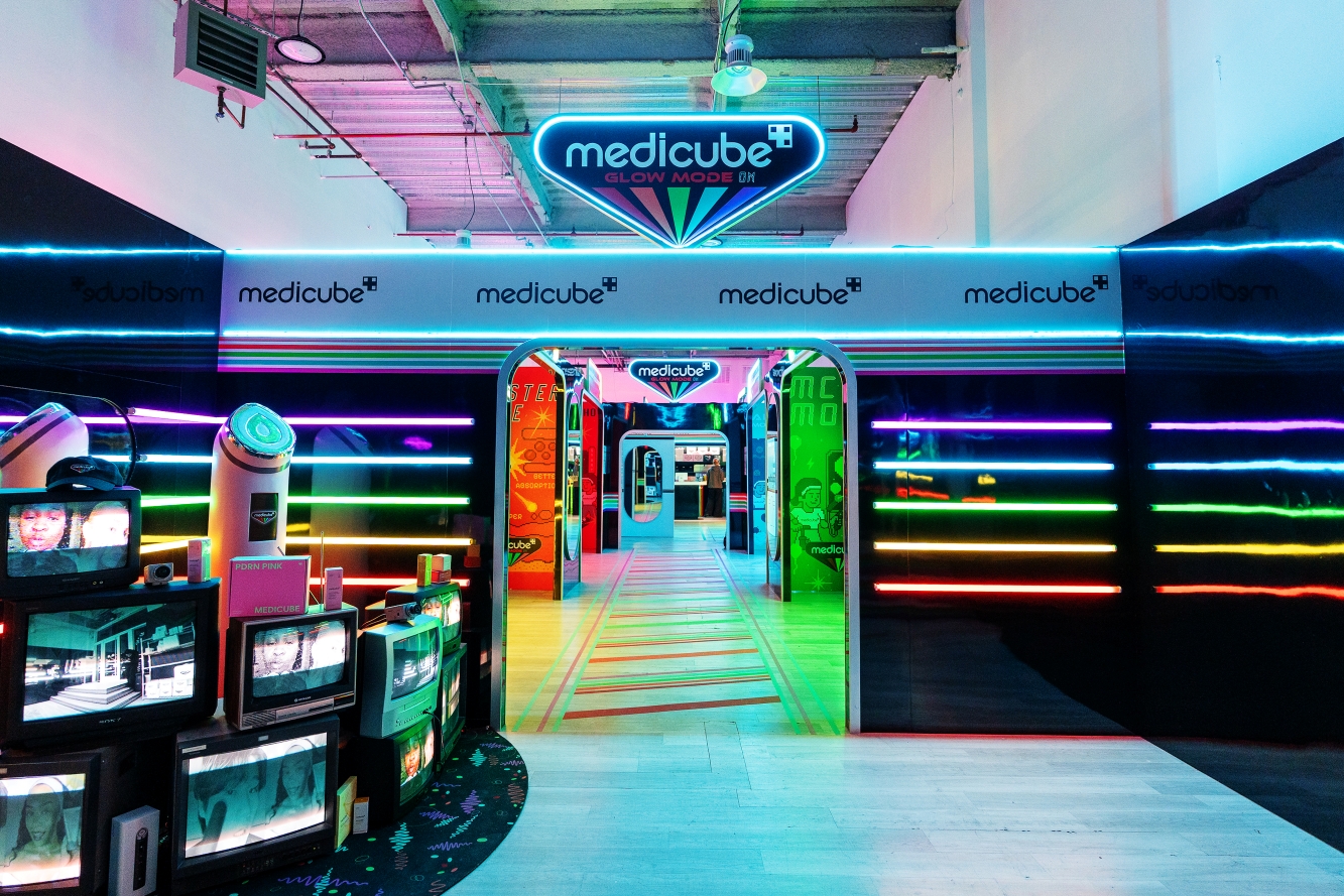 '켄달 제너도 한아름' 메디큐브, 美 팝업·타임스퀘어 광고까지 1153-Image